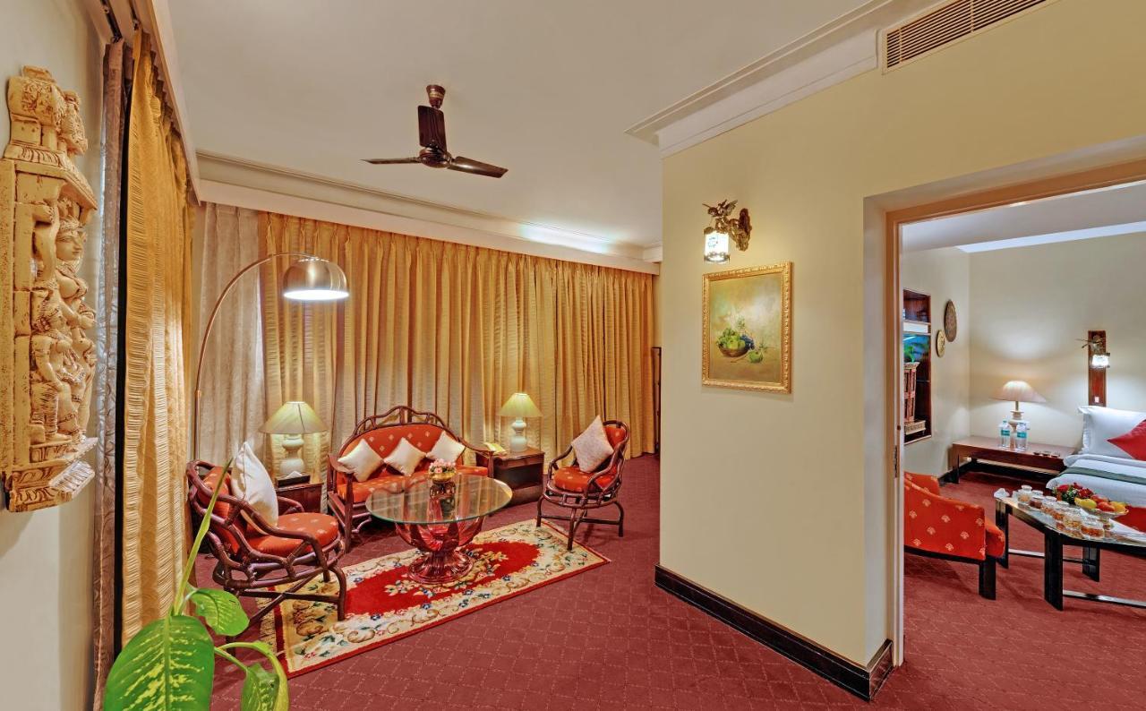 アンバサダー パラーバ チェンナイ ホテル エクステリア 写真